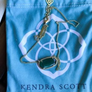 KENDRA SCOTT gold necklace with emerald pendant